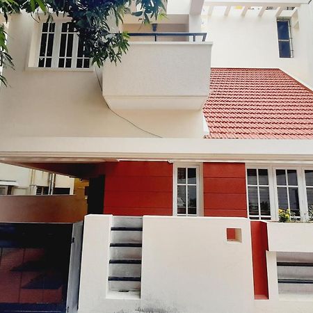 Urban Retreat Villa Bangalore Esterno foto
