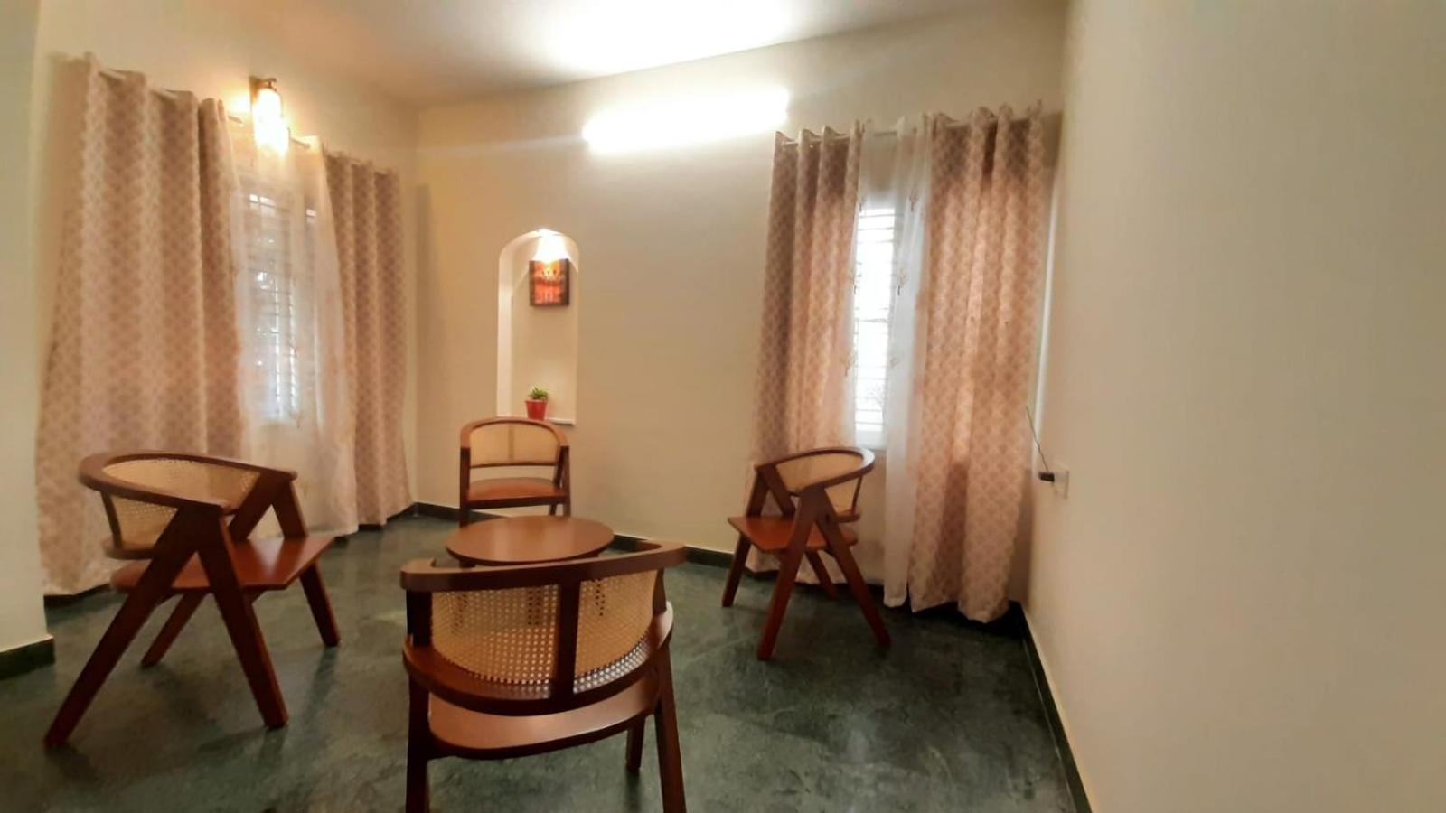 Urban Retreat Villa Bangalore Esterno foto